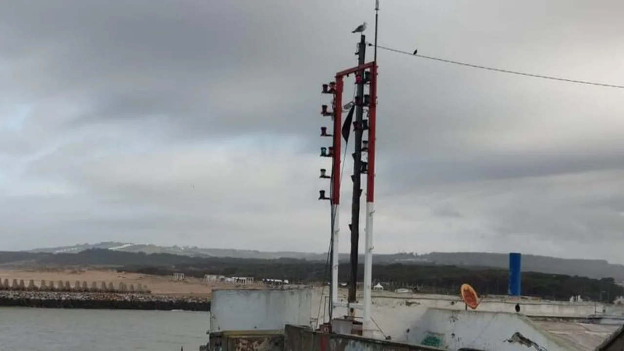 بسبب عاصفة قوية.. قبطانية ميناء العرائش تقرر تعليق حركة الملاحة البحرية مؤقتًا